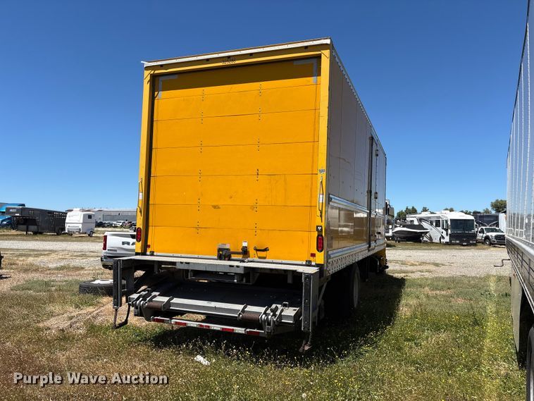 image for item YA2223 2019 International 4300 box truck