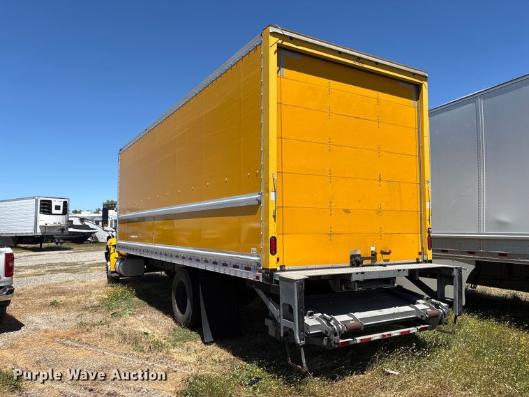 image for item YA2223 2019 International 4300 box truck