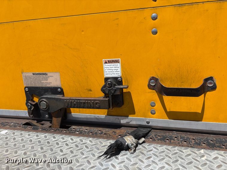 image for item YA2223 2019 International 4300 box truck