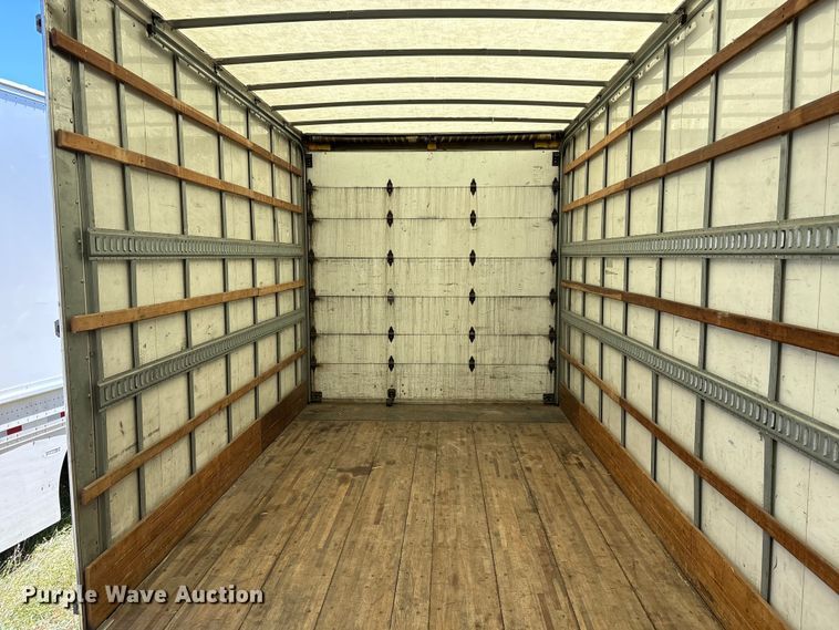 image for item YA2223 2019 International 4300 box truck