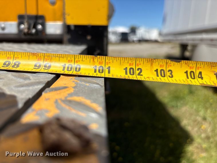image for item YA2223 2019 International 4300 box truck