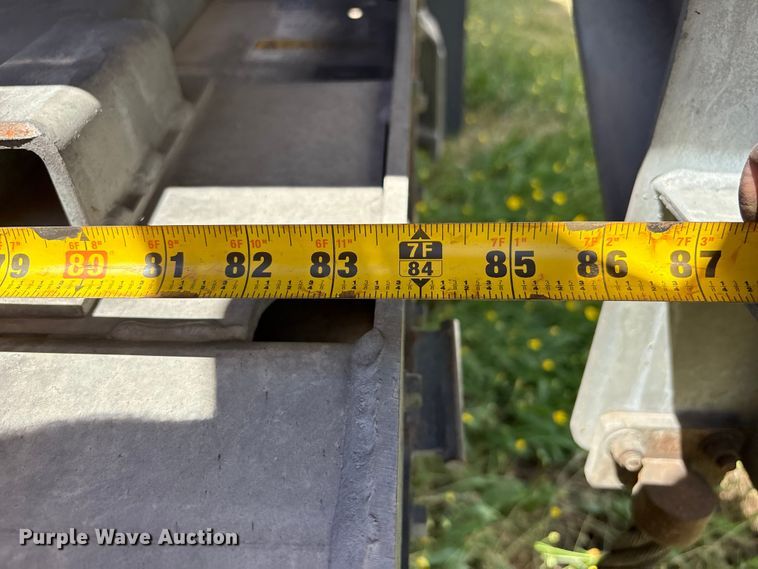 image for item YA2223 2019 International 4300 box truck