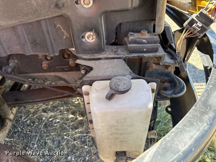 image for item YA2223 2019 International 4300 box truck