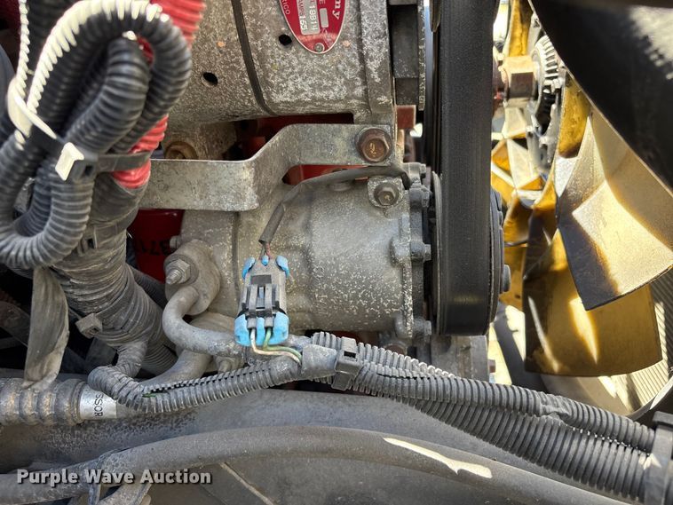 image for item YA2223 2019 International 4300 box truck