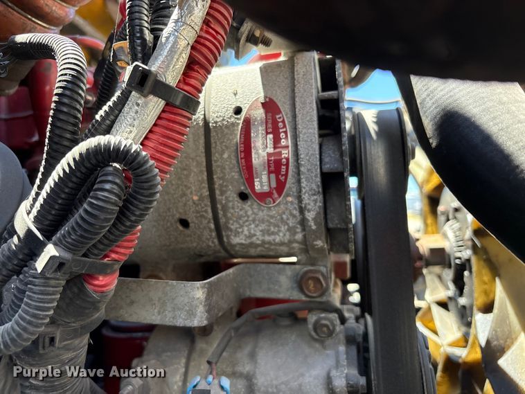 image for item YA2223 2019 International 4300 box truck