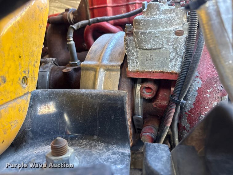 image for item YA2223 2019 International 4300 box truck