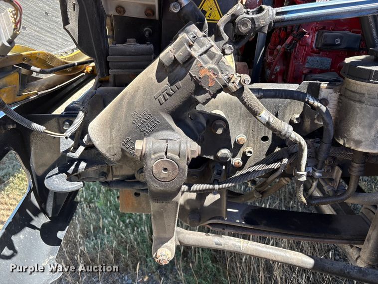 image for item YA2223 2019 International 4300 box truck
