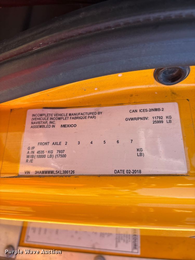 image for item YA2223 2019 International 4300 box truck