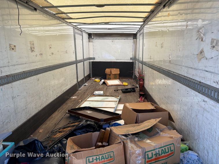 image for item YA2502 2018 International 4300 box truck