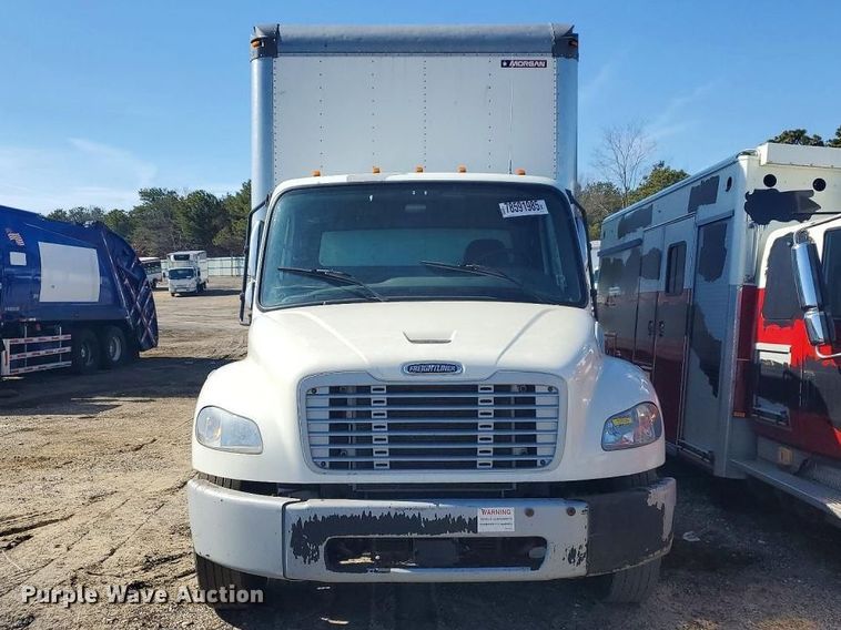 image for item YA2610 2020 Freightliner Business Class M2 box truck