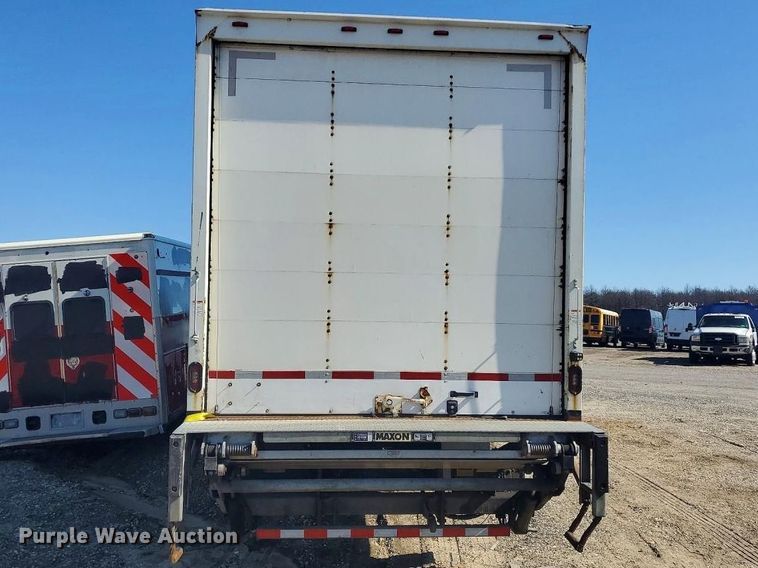 image for item YA2610 2020 Freightliner Business Class M2 box truck