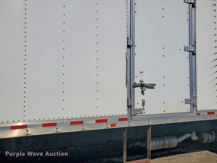 image for item YA2610 2020 Freightliner Business Class M2 box truck