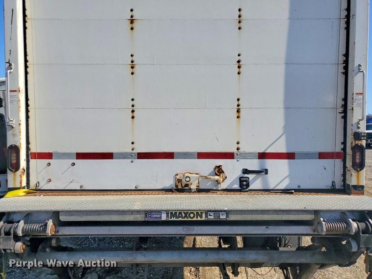 image for item YA2610 2020 Freightliner Business Class M2 box truck