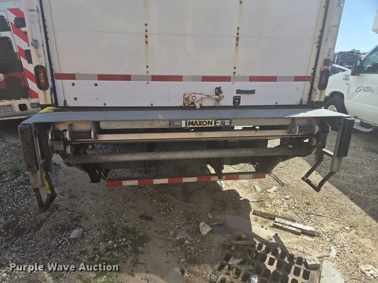 image for item YA2610 2020 Freightliner Business Class M2 box truck