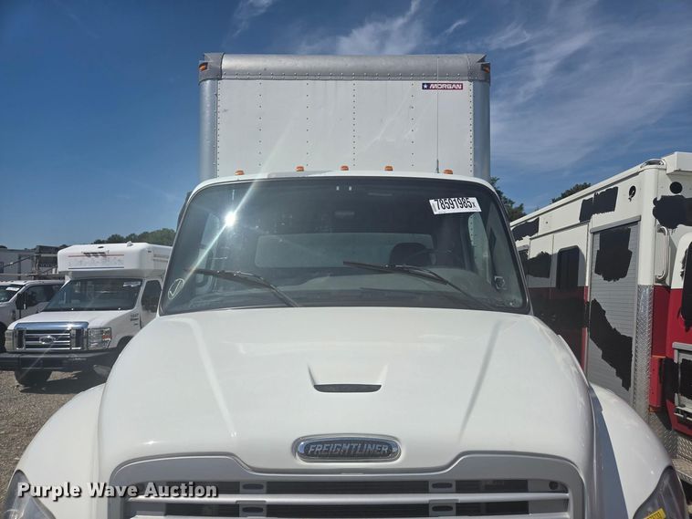 image for item YA2610 2020 Freightliner Business Class M2 box truck