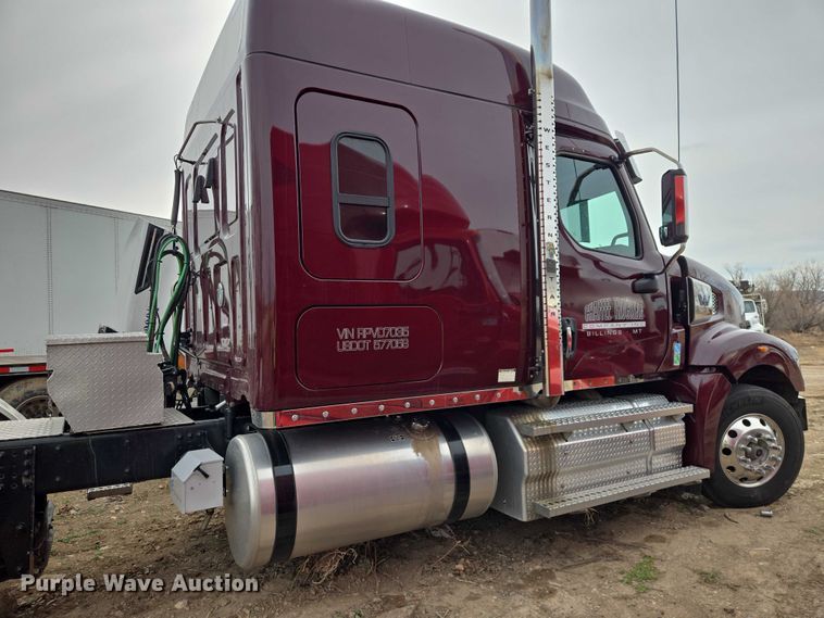 image for item YA2763 2024 Western Star 49X semi truck