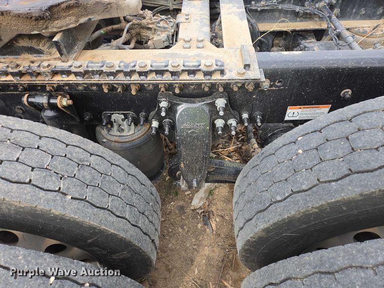 image for item YA2763 2024 Western Star 49X semi truck