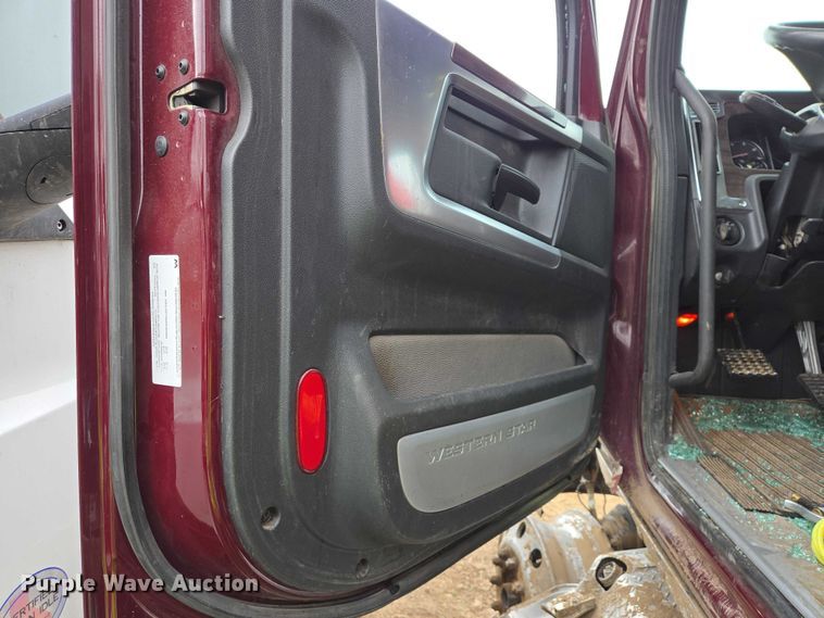 image for item YA2763 2024 Western Star 49X semi truck