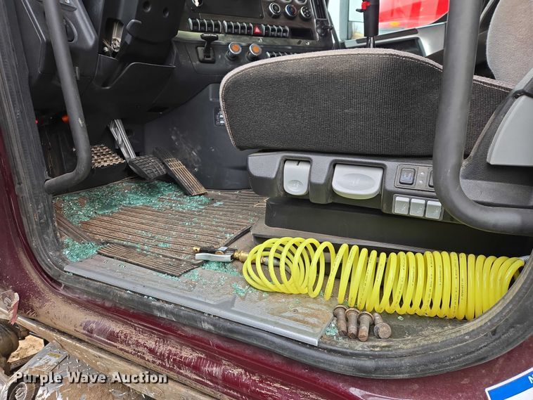 image for item YA2763 2024 Western Star 49X semi truck