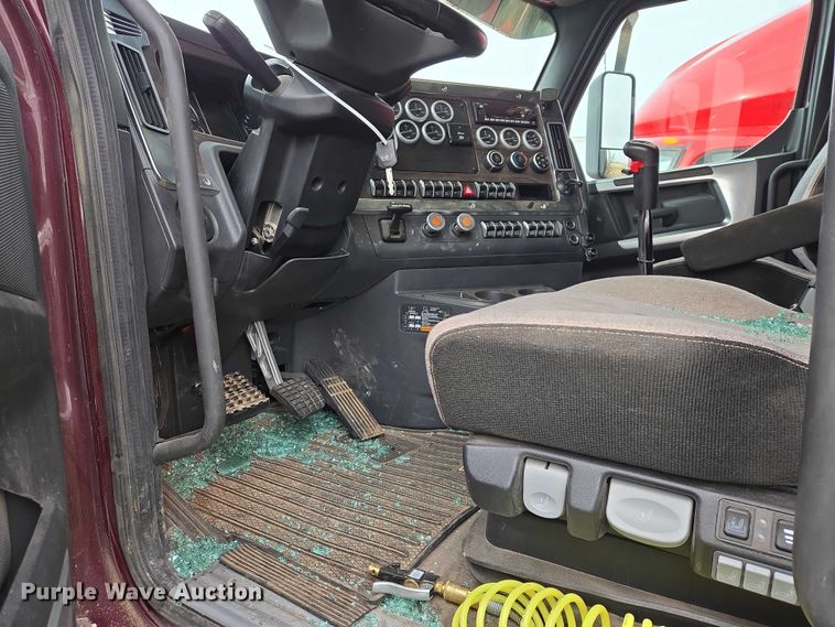 image for item YA2763 2024 Western Star 49X semi truck
