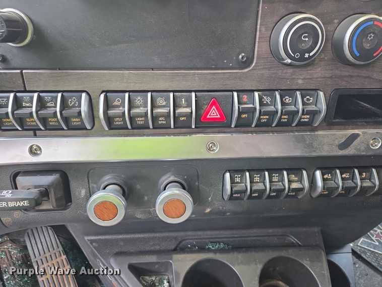 image for item YA2763 2024 Western Star 49X semi truck