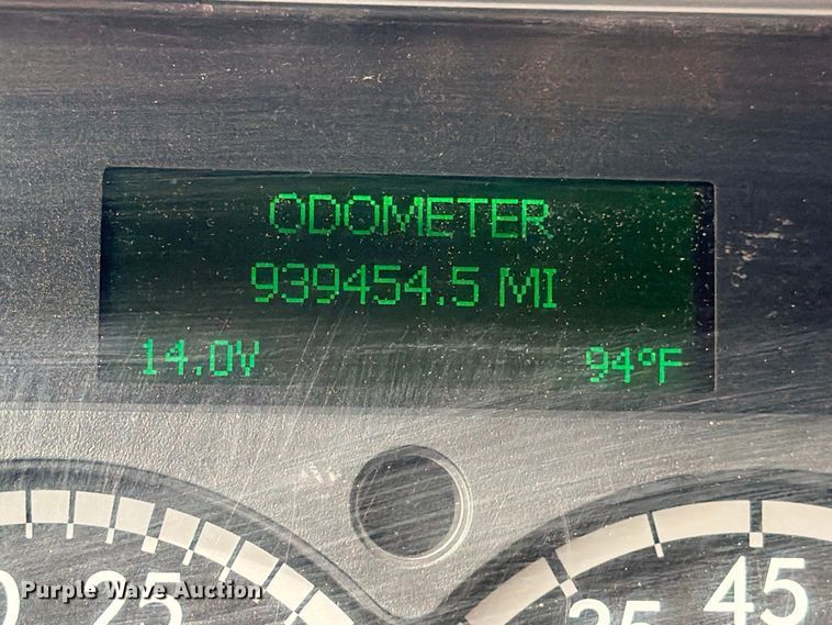 image for item YA2787 2019 Freightliner Cascadia semi truck