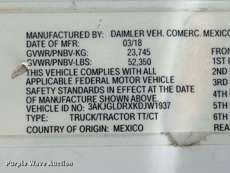 image for item YA2787 2019 Freightliner Cascadia semi truck