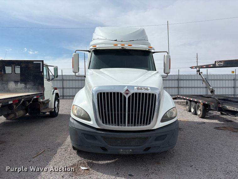 image for item YA2898 2016 International LF687 semi truck