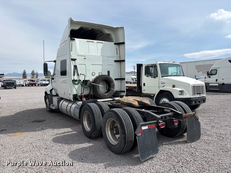 image for item YA2898 2016 International LF687 semi truck