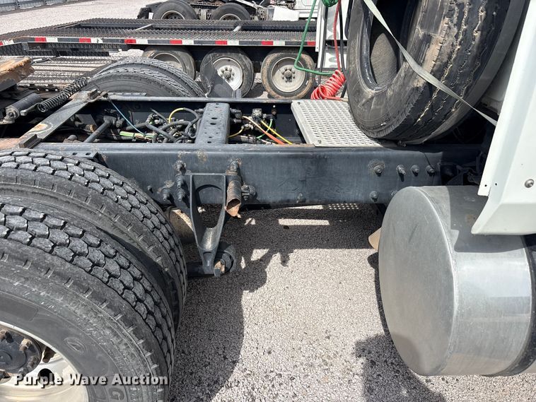 image for item YA2898 2016 International LF687 semi truck