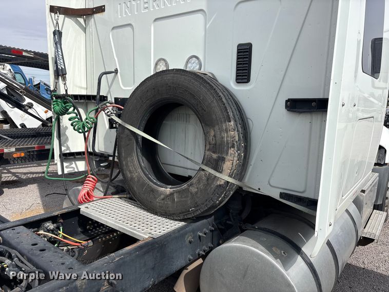 image for item YA2898 2016 International LF687 semi truck