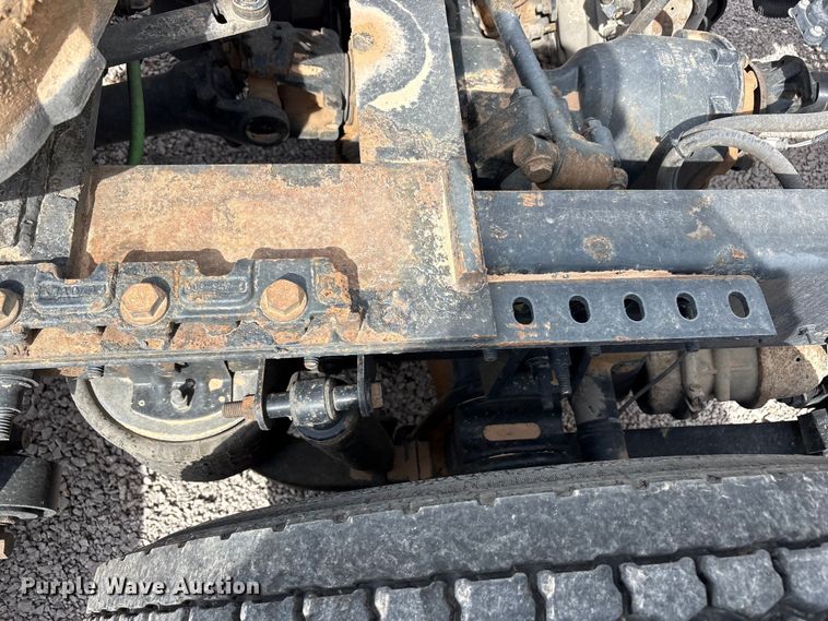image for item YA2898 2016 International LF687 semi truck