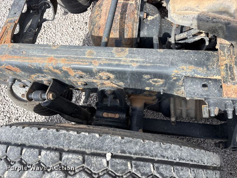 image for item YA2898 2016 International LF687 semi truck