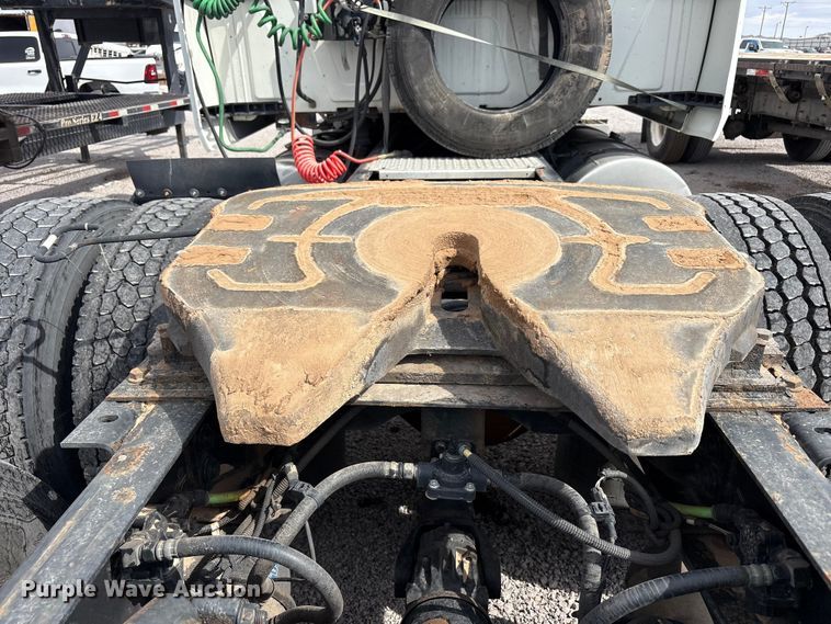 image for item YA2898 2016 International LF687 semi truck