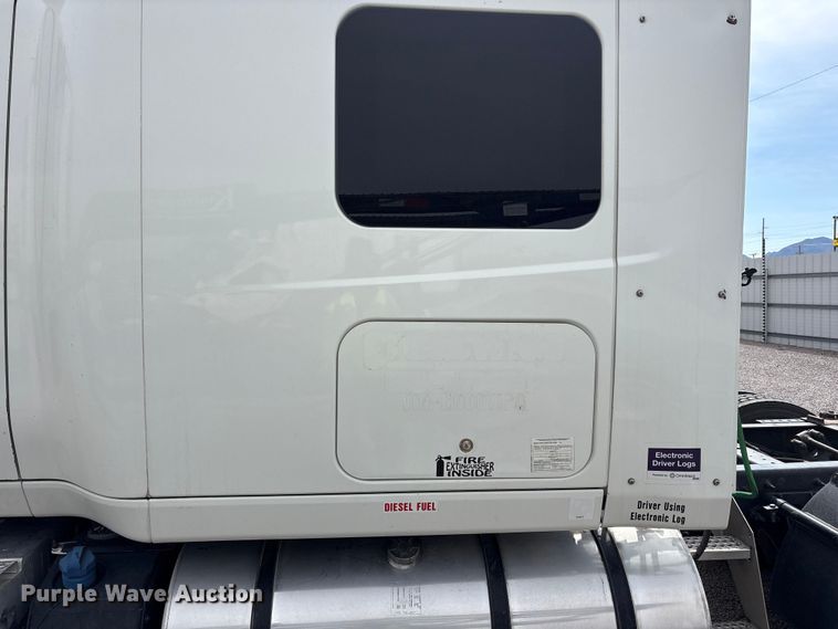 image for item YA2898 2016 International LF687 semi truck