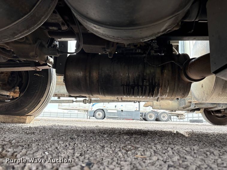image for item YA2898 2016 International LF687 semi truck