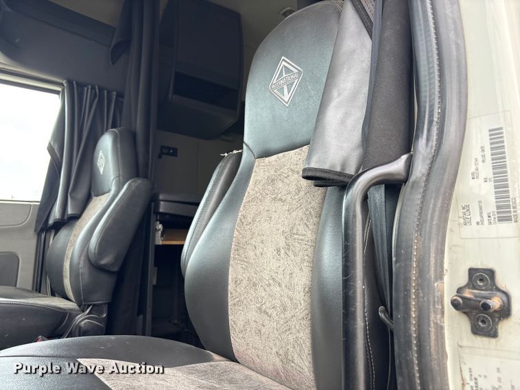 image for item YA2898 2016 International LF687 semi truck