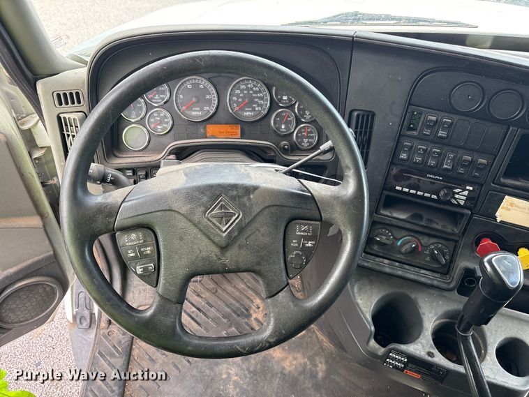 image for item YA2898 2016 International LF687 semi truck