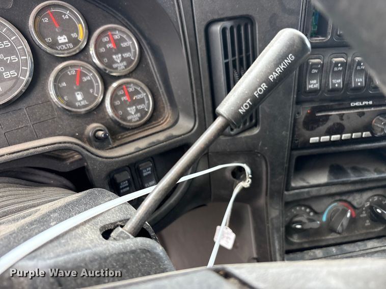 image for item YA2898 2016 International LF687 semi truck