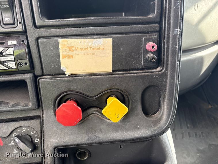 image for item YA2898 2016 International LF687 semi truck