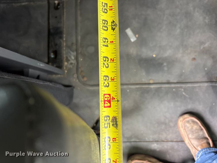image for item YA2898 2016 International LF687 semi truck