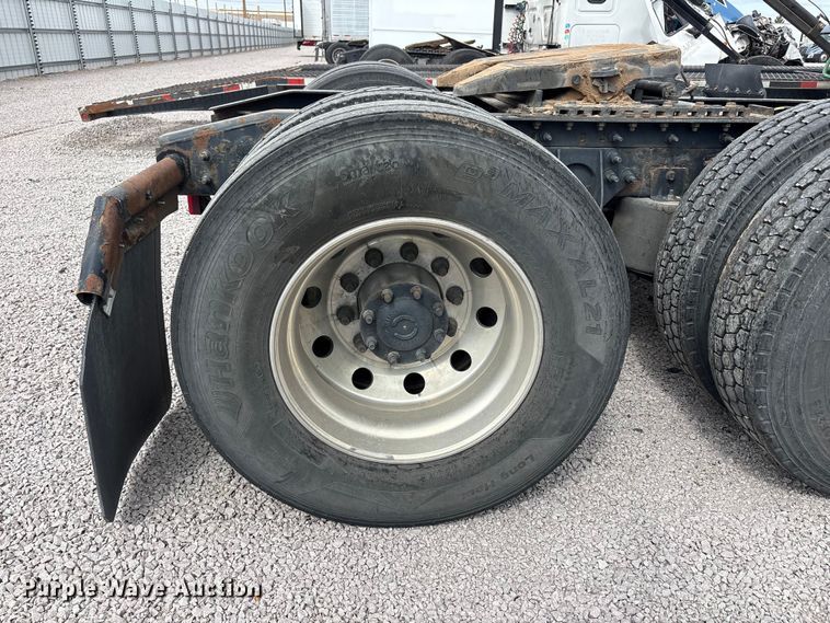 image for item YA2898 2016 International LF687 semi truck
