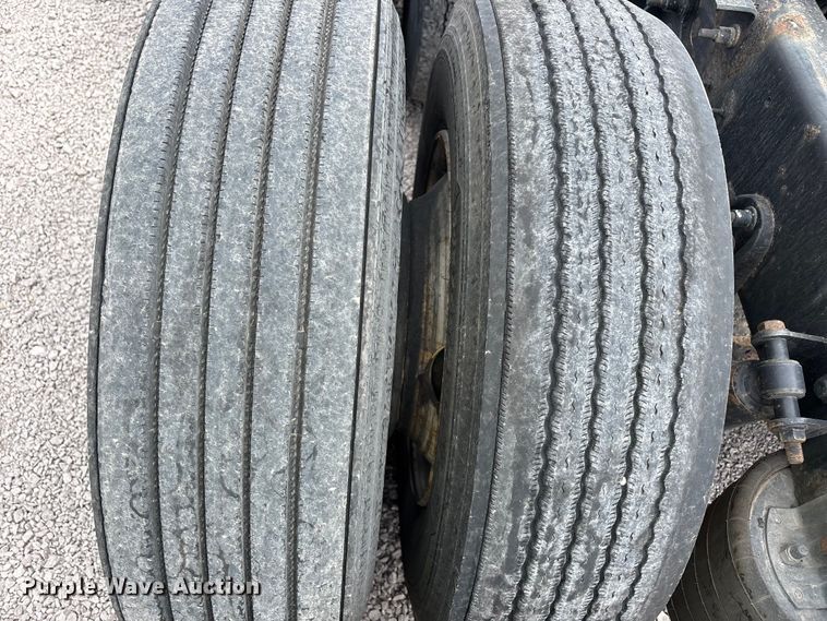 image for item YA2898 2016 International LF687 semi truck