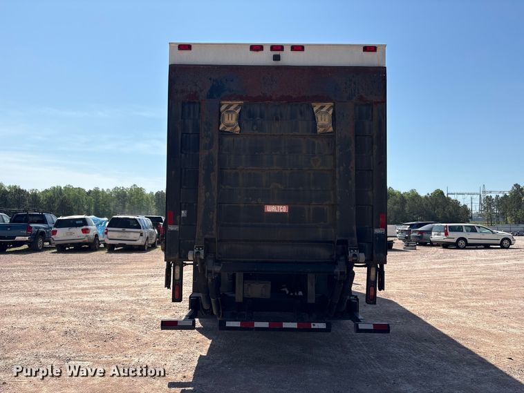 image for item YA3132 2015 Hino 268 box truck