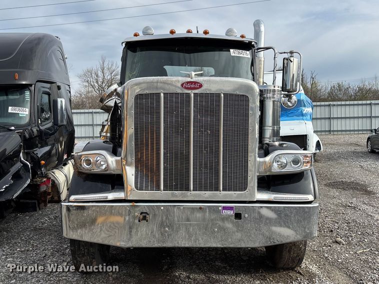 image for item YA3158 2025 Peterbilt 589 semi truck