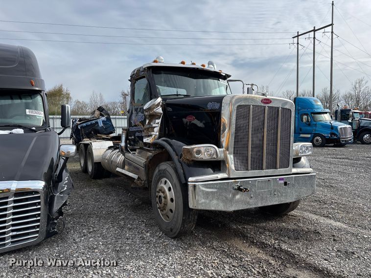 image for item YA3158 2025 Peterbilt 589 semi truck