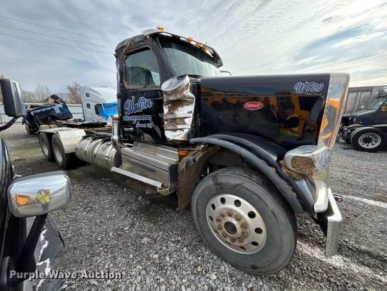 image for item YA3158 2025 Peterbilt 589 semi truck