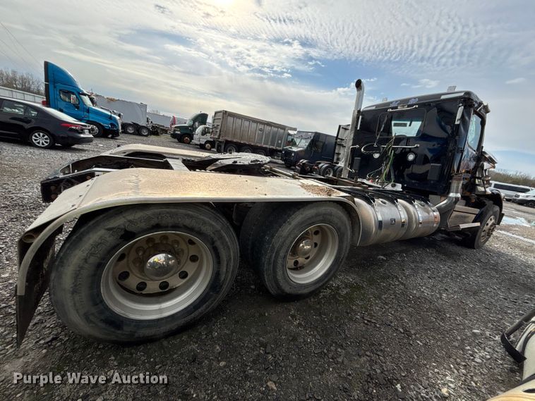image for item YA3158 2025 Peterbilt 589 semi truck