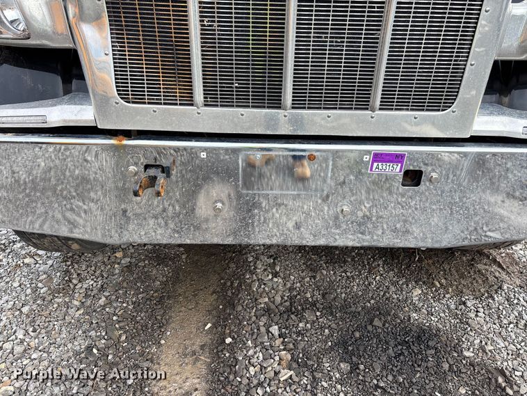 image for item YA3158 2025 Peterbilt 589 semi truck