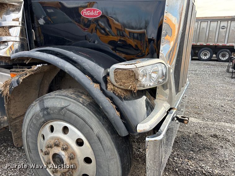image for item YA3158 2025 Peterbilt 589 semi truck